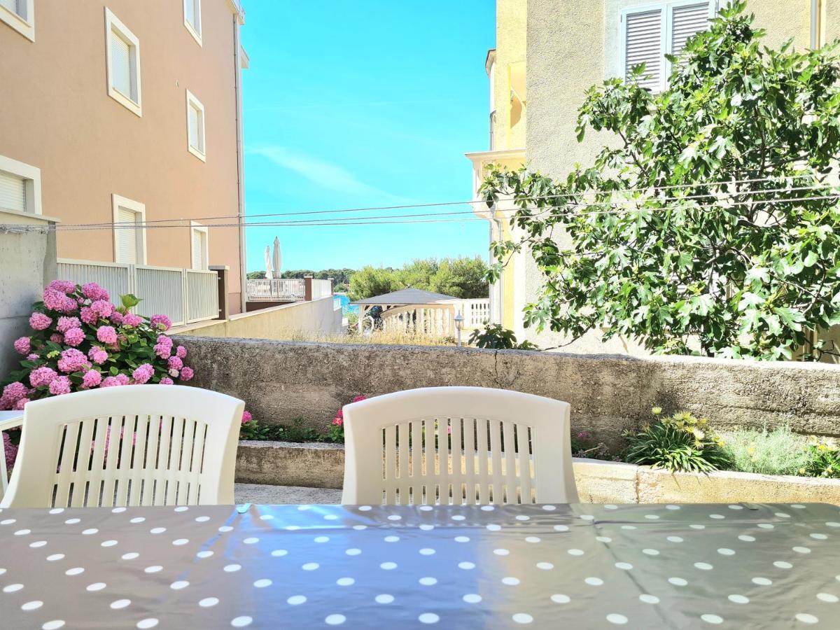 Apartment Ivana Brodarica  Εξωτερικό φωτογραφία